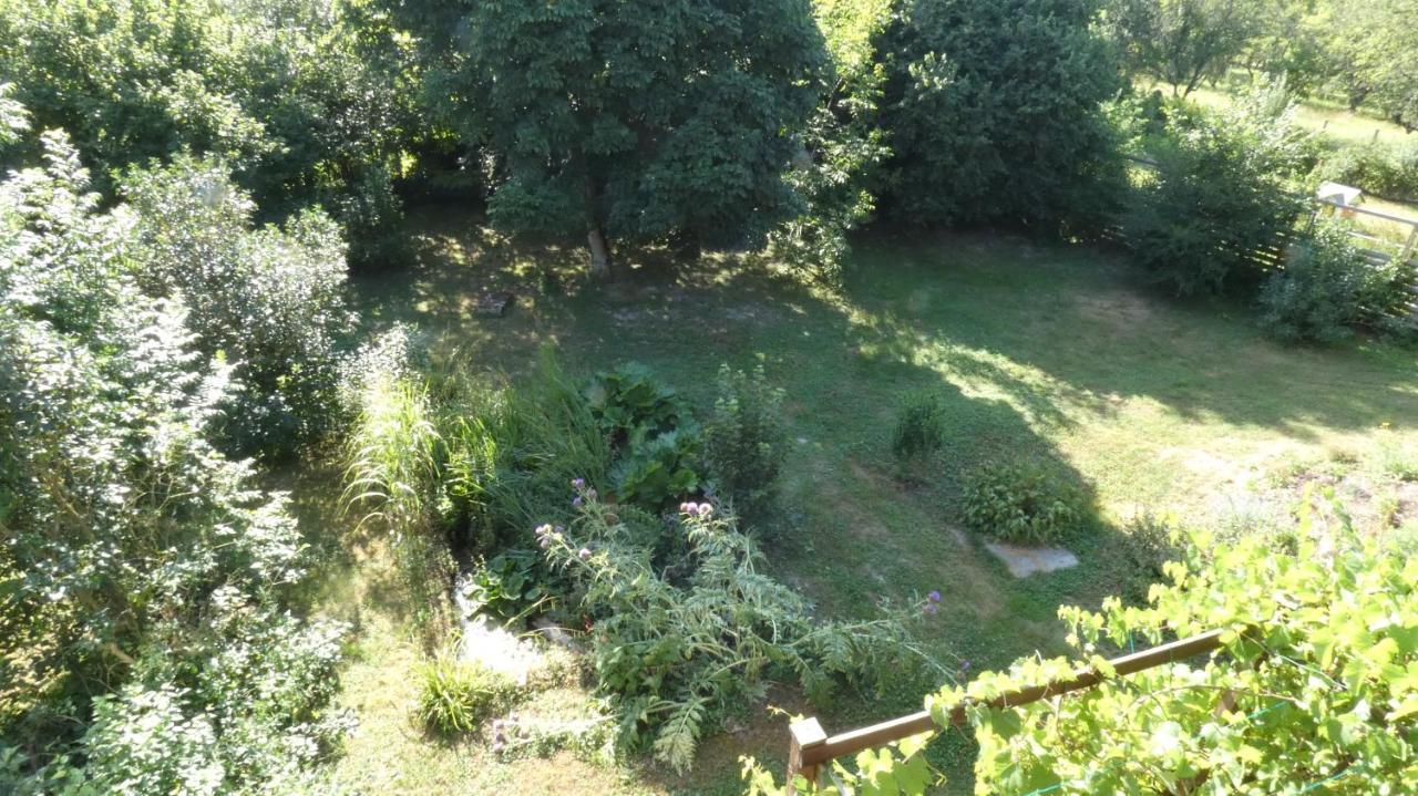 Chatrou Chatelraould-Saint-Louvent Exterior foto